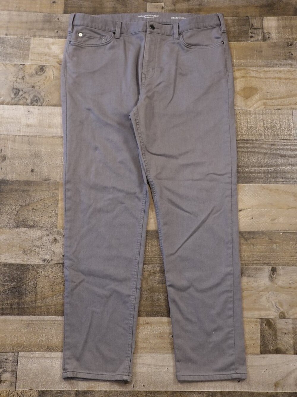 Banana Republic Traveler Athletic Tapered Jeans Men’s 38x32 Smoke Gray